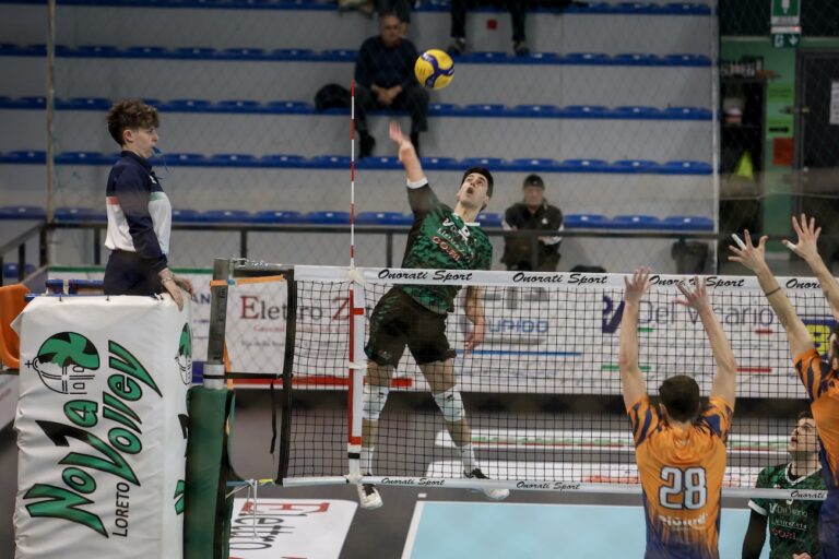PALLAVOLO SERIE B - La Nova Volley Loreto esordisce sabato a Montorio al Vomano